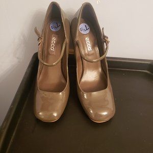 Ecco Patent Leather Pumps